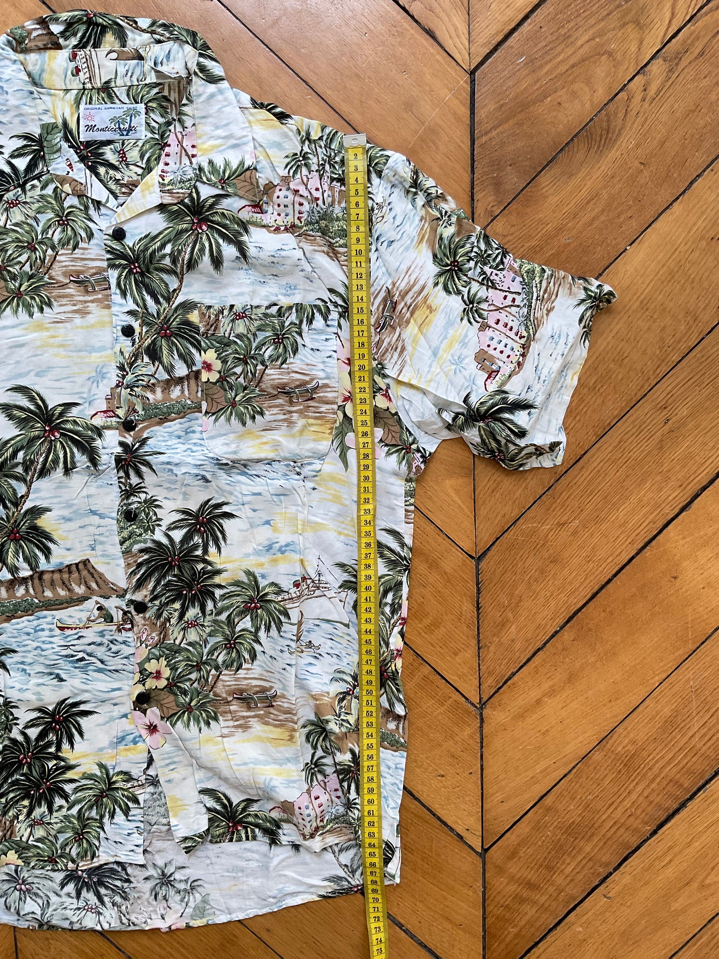 Hawaiian shirt - made in Korea