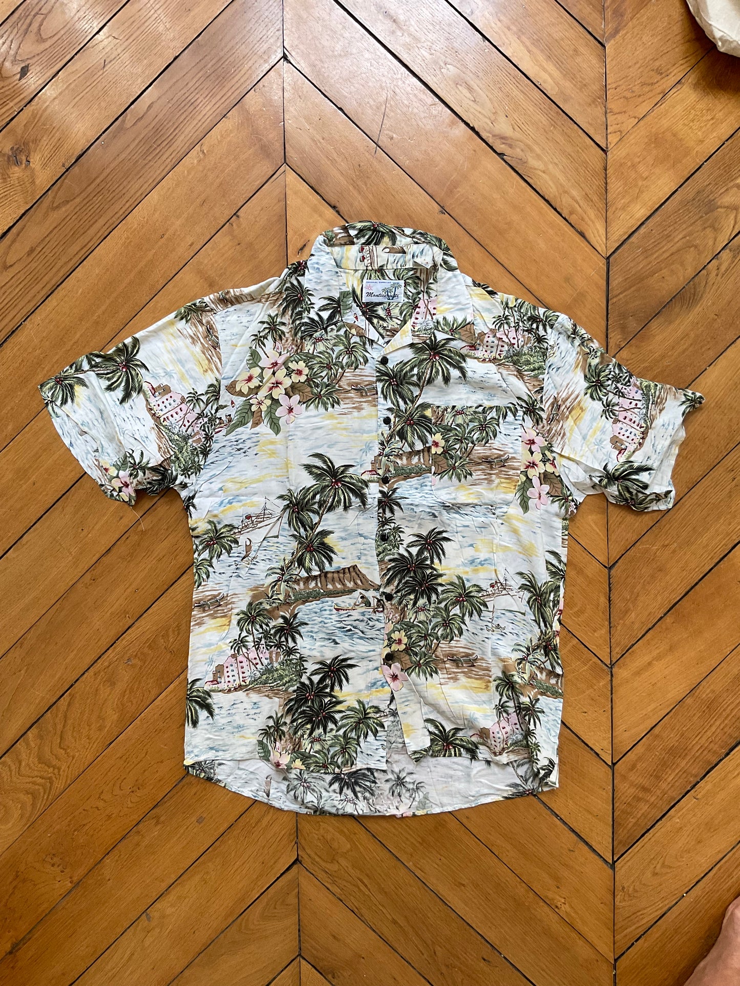 Hawaiian shirt - made in Korea
