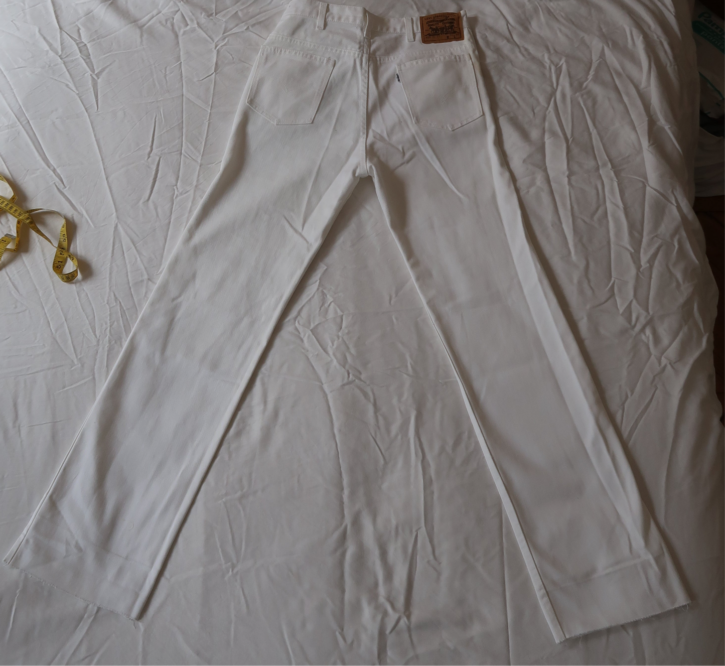 White Levi’s Jeans 34x36